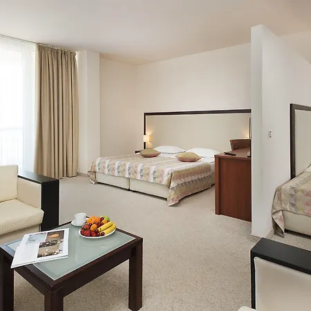 Θέρετρο Melia Sunny 4*